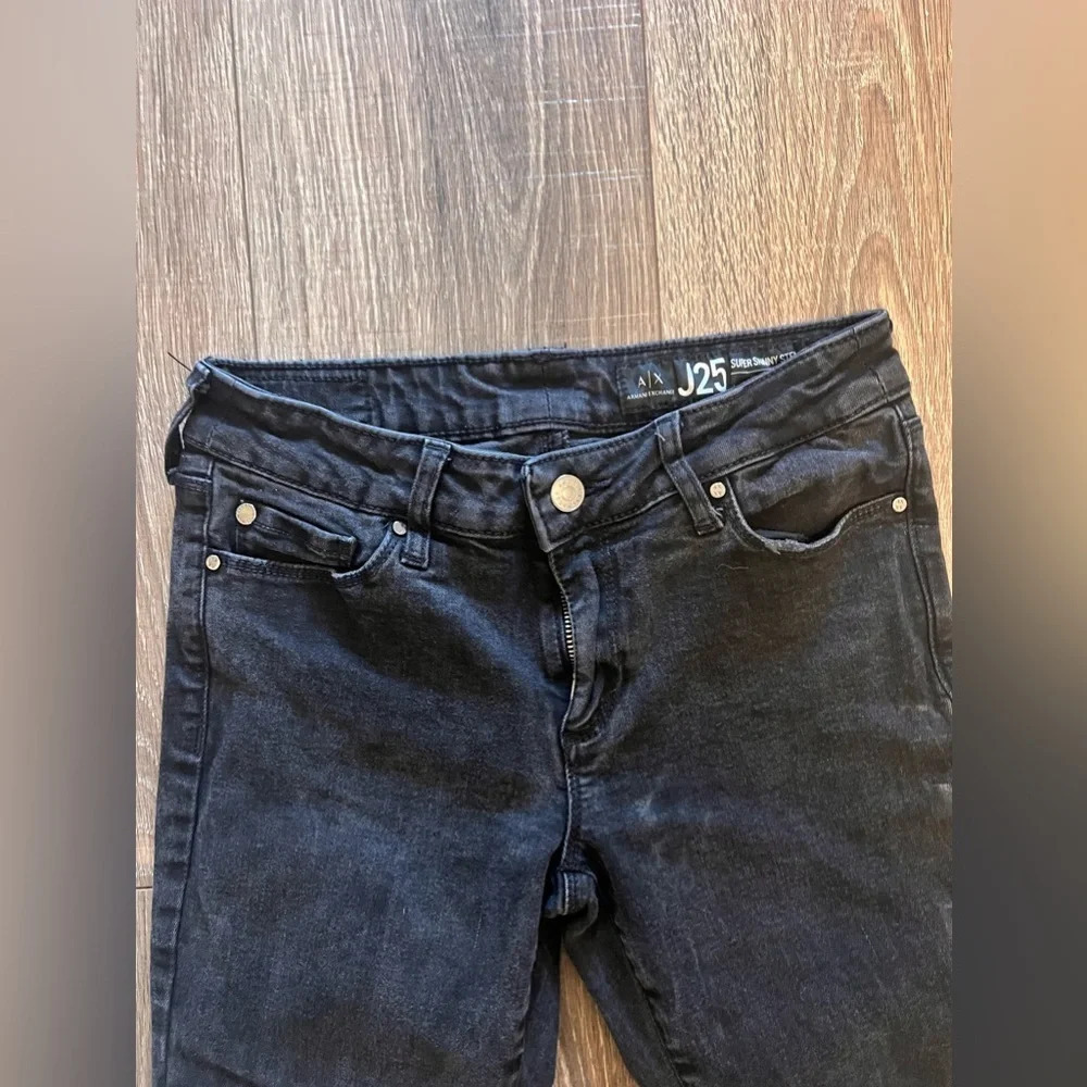 Armani Exchange Women’s J25 Black Super Skinny Steped Hem Size 26 - Picture 2 of 8